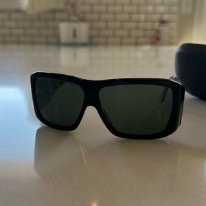 Chanel interlocking CC Logo oversize sunglasses